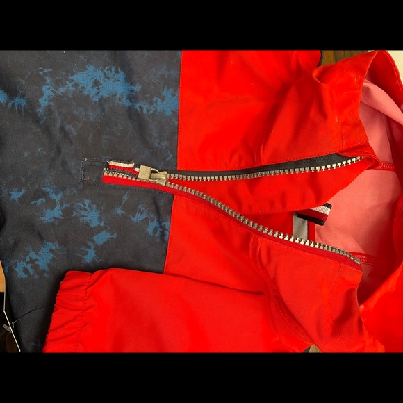 Tommy Hilfiger Boys Rain Jacket - Picture 5 of 5